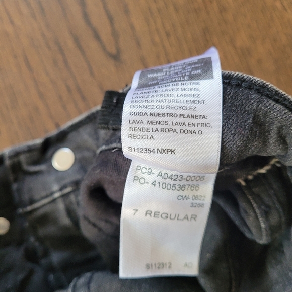 Denizen From Levi's Taper Distressed Gray Jeans Size Boy's 7 Regular - Picture 10 of 10